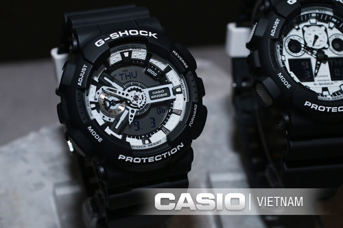 Đồng hồ nam Casio G-Shock GA-110BW-1ADR Nổi bật khi đeo trên tay của bạn