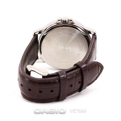 Đồng hồ Casio MTP-E124L-7AVDF Cho những bạn yêu thể thao