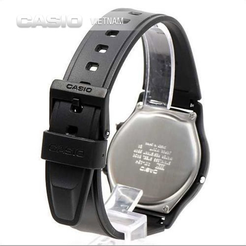 Đồng hồ Casio dây đeo bằng nhựa chắc chắn dẻo dai