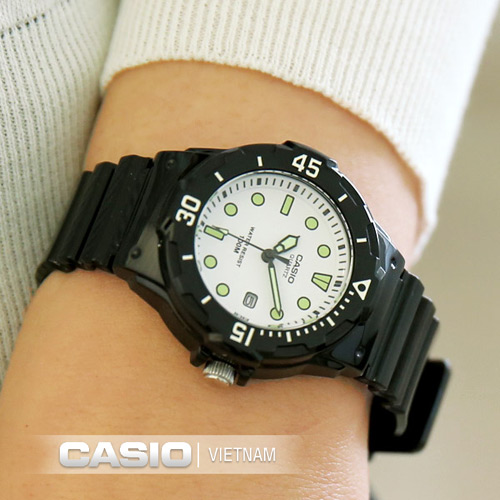 Đồng hồ Casio nữ LRW-200H-7E1VDF