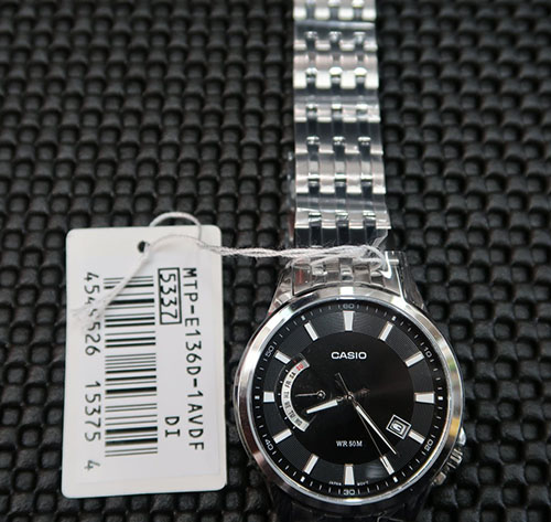 Mẫu đồng hồ đeo tay cho nam MTP-E136D-1AVDF